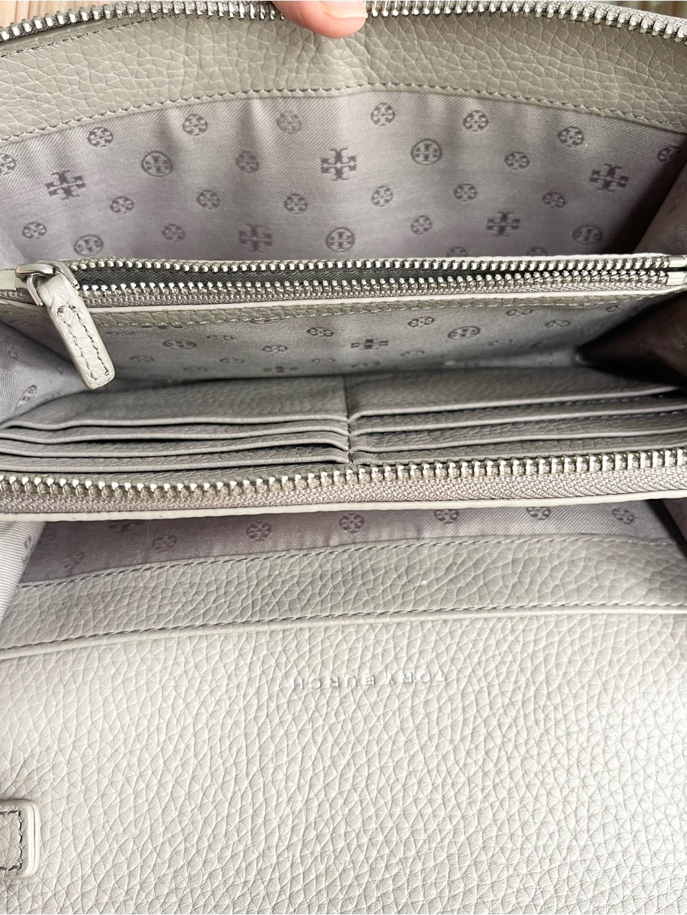 Tory Burch Gray Crossbody Bag - Picture 3 of 4
